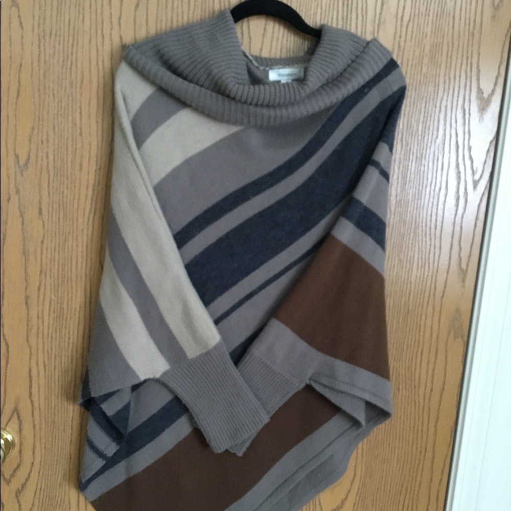Cowel neck poncho